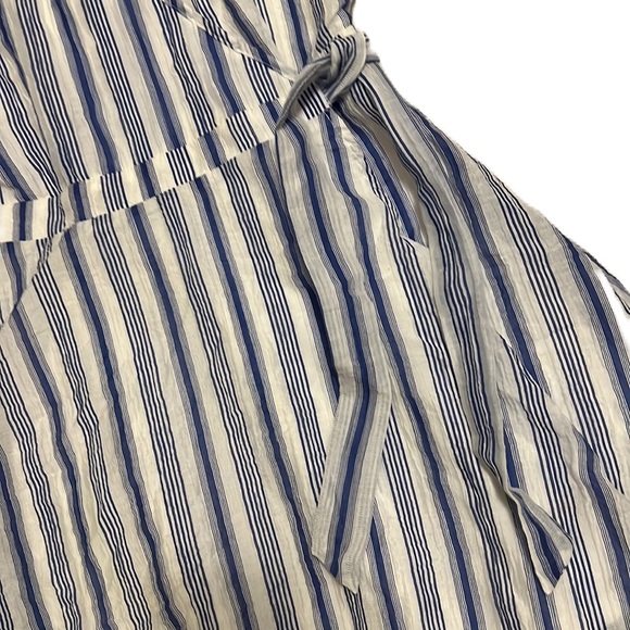 Sienna Sky, V-Neckline, Short Roll Tab Sleeves, Wrap Dress, Blue/White, Size Sm - Picture 3 of 8